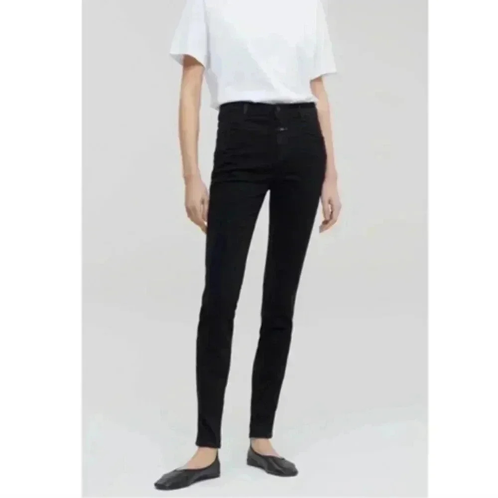 5/$100 CLOSED Skinny Pusher in Black